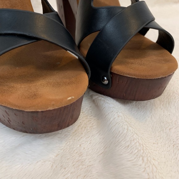 Black Cross Strap Heels - Picture 7 of 8